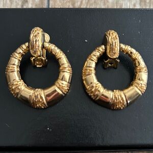 Vintage CHRISTIAN DIOR gold door knocker dangle clip on earrings